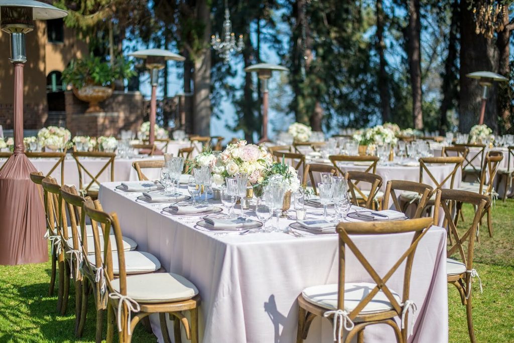 Reception Cleaning in Orem: 3 Reasons to Hire Help 1 wedding reception set up hollywood mansion