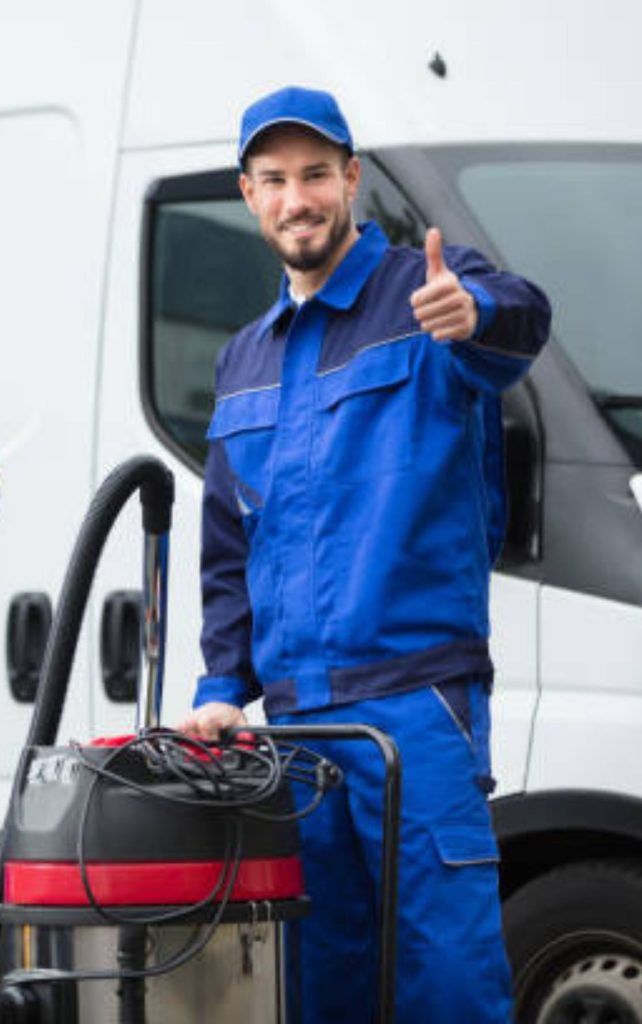 outdoor-cleaner staff in action 6