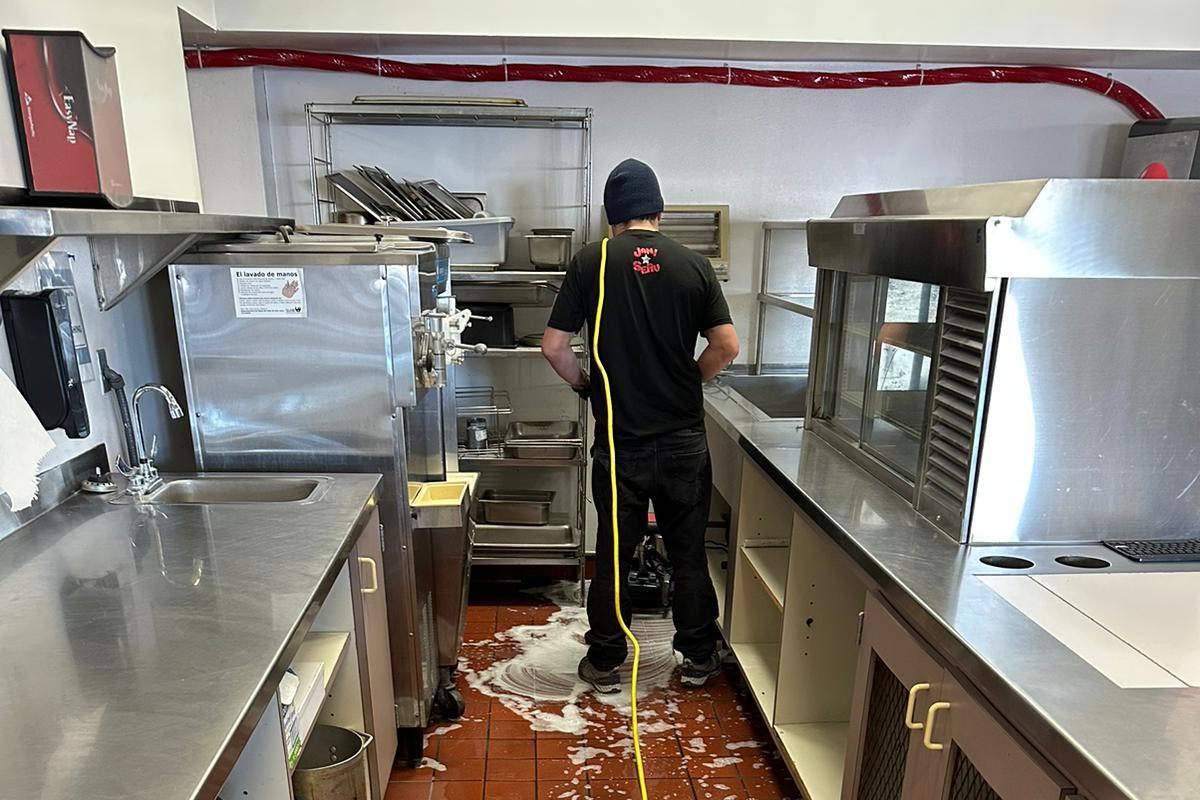 Restaurant Cleaning Services | Jani-Serv, Inc.